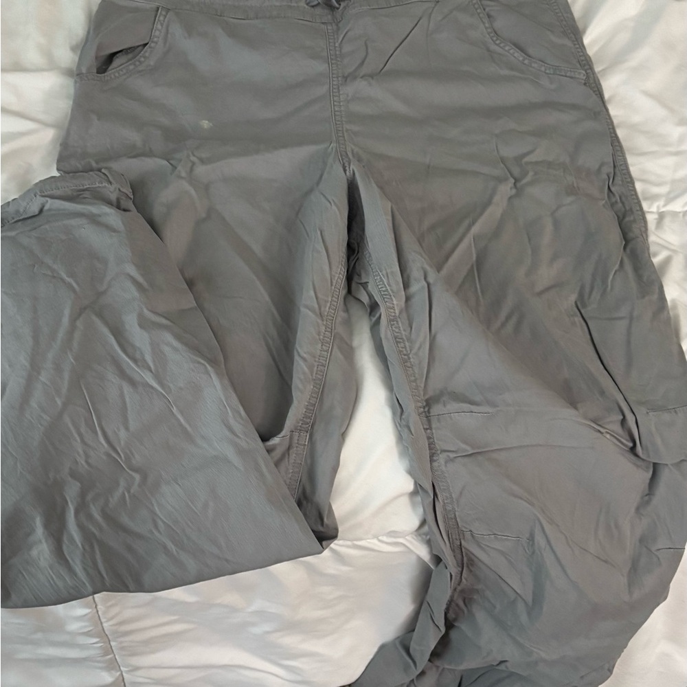 Hollister Men's Cargo Pants in Gray